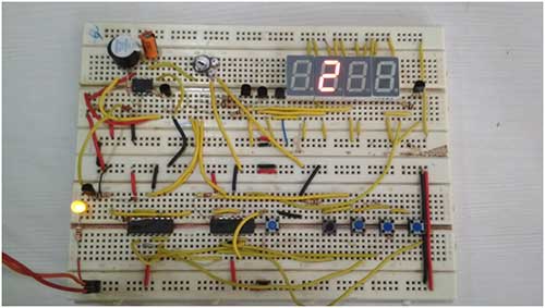 Image of 7473 JK Flip Flop IC and 555 IC based Fastest Finger First Circuit