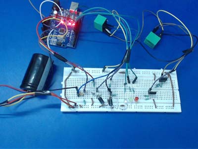 Battery linear charger real time circuit arrangement