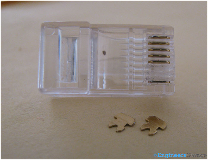 Shape of connector pins