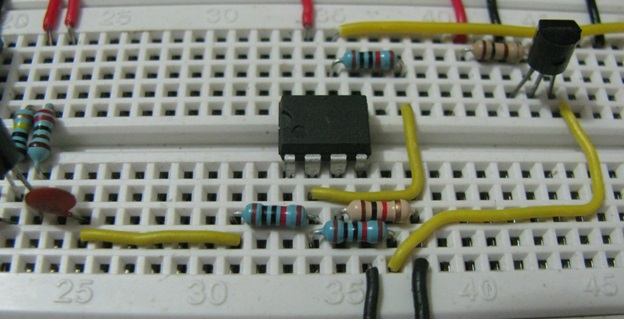 Circuit of Summing Amplifier on Breadboard