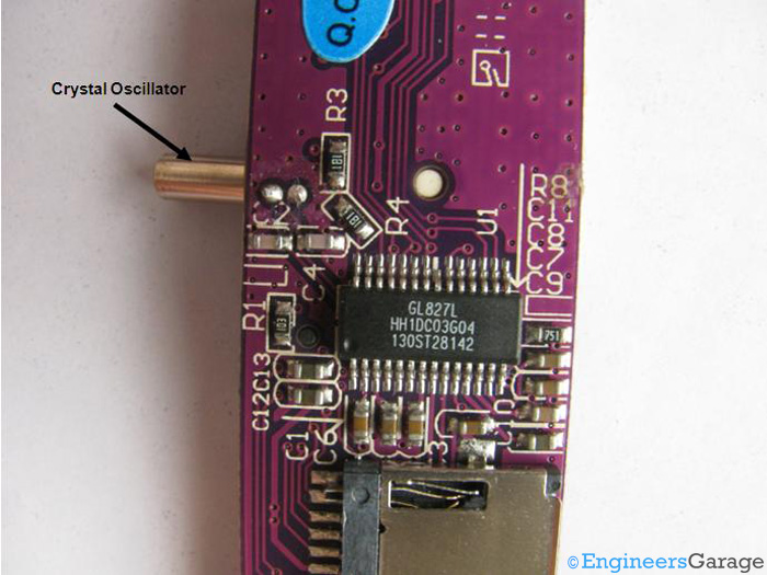 IC Pin Arrangement and Crystal Oscillator