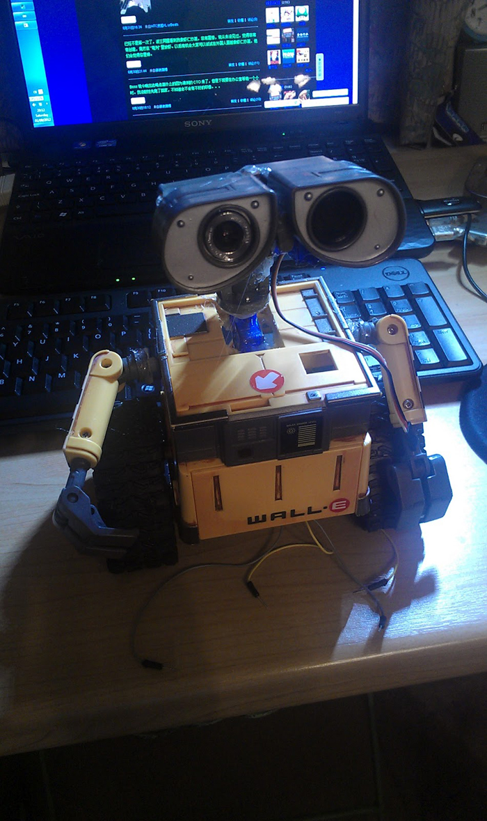 Real Life Wall-E Robot