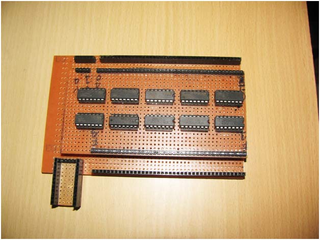 Image of Analog Switches placed on PCB