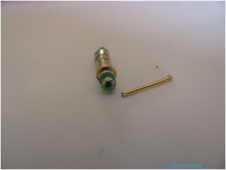 Innermost Metal Rod Present In TRS Connector Innermost Metal Rod Present In TRS Connector