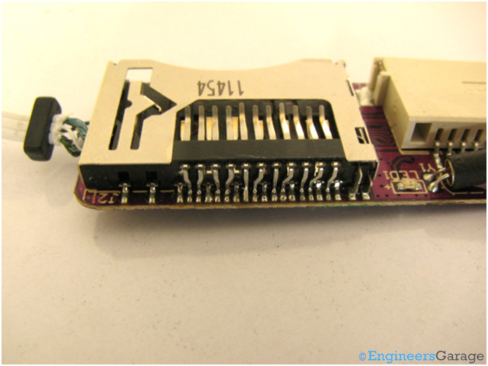 Interconnections of Pins of Card Reader Interconnections of Pins of Card Reader