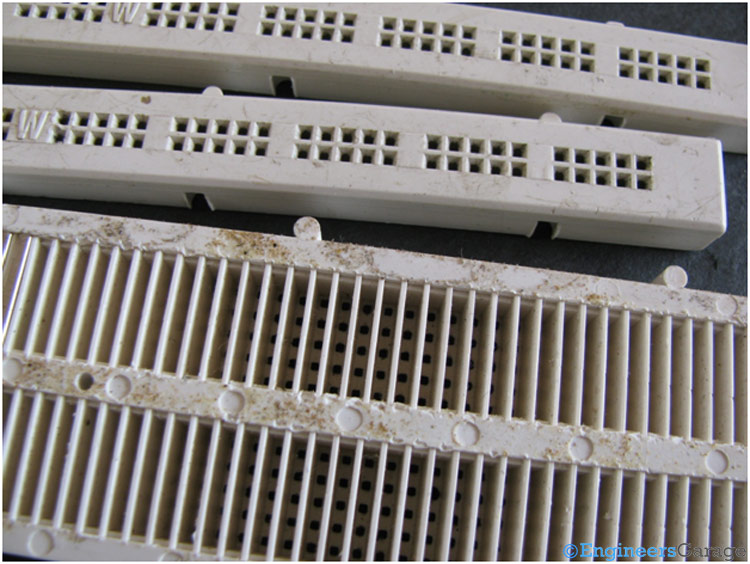 Plastic Bread Board Box—Showing Bus Strips and Socket Strips Plastic Bread Board Box—Showing Bus Strips and Socket Strips