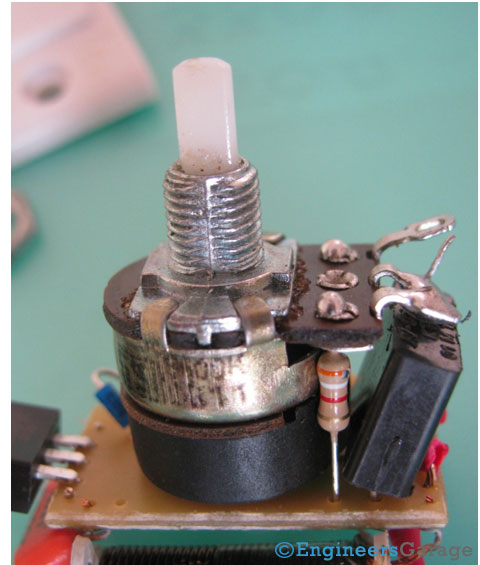 Potentiometer and Capacitor of Regulator