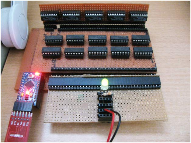 Prototype of Arduino based Breadboard with Programmable Interconnections