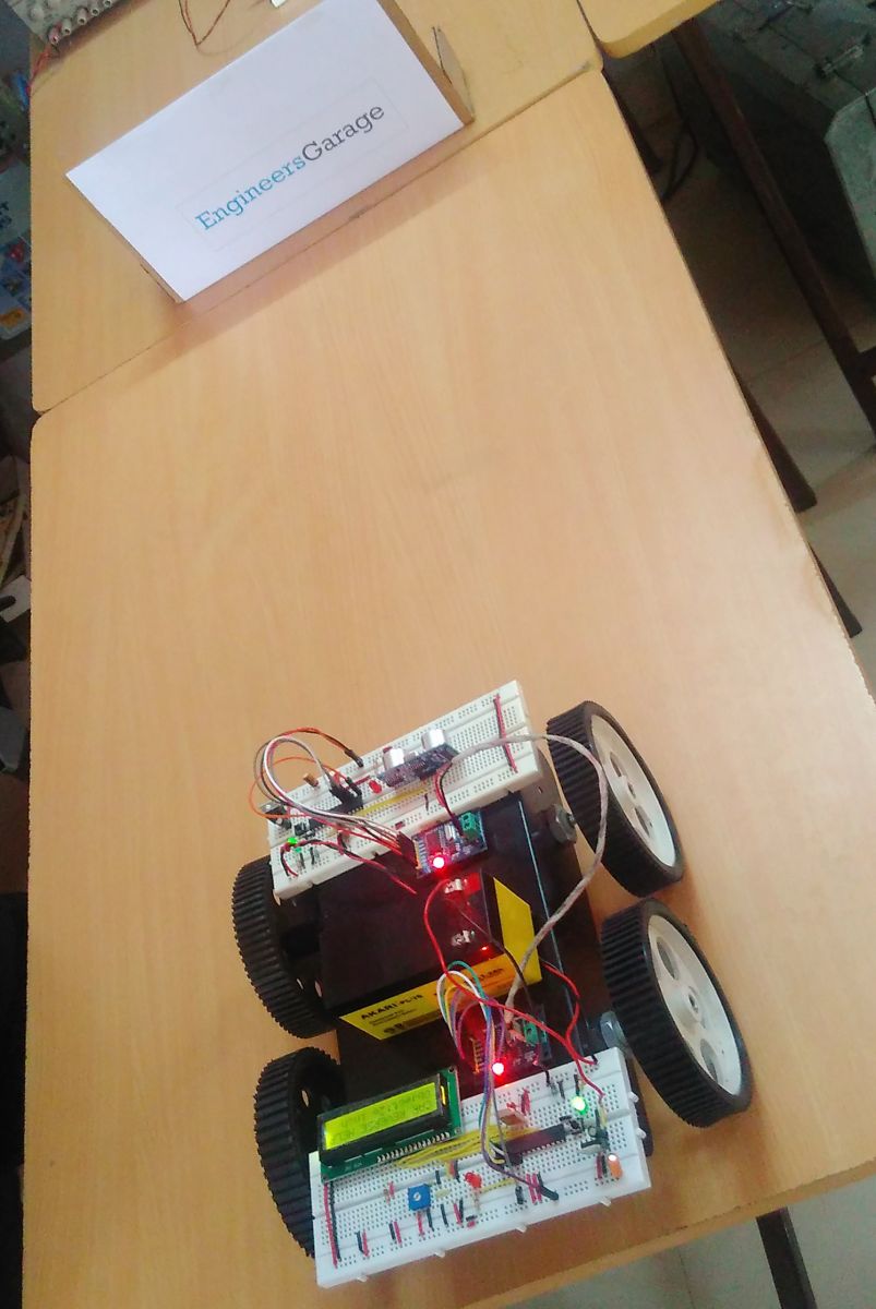 Prototype of Arduino Robot demonstrating Car Reverse Guidance System