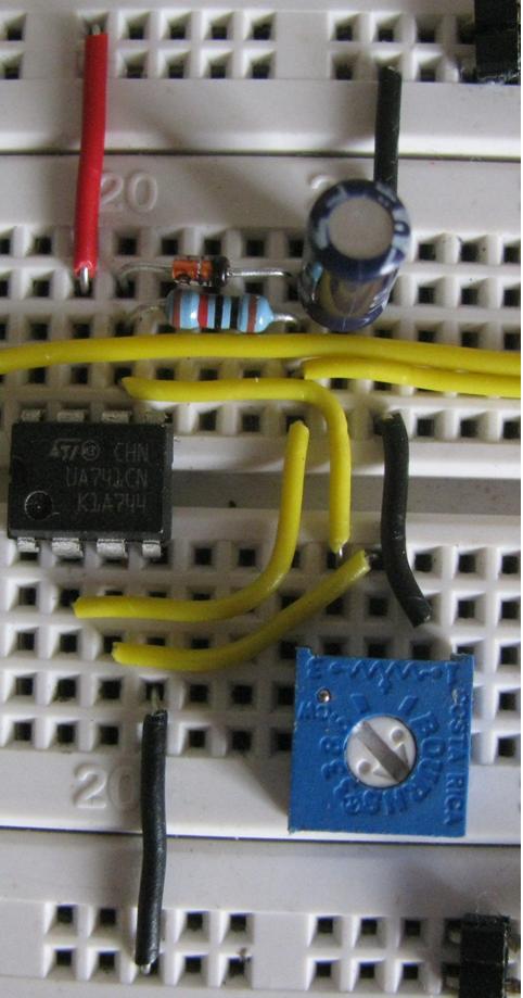 Ramp generator Circuit on Breadboard