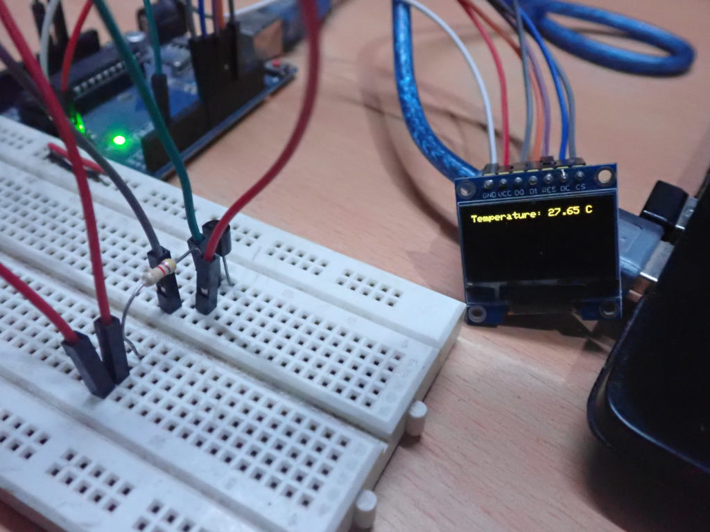 Circuit of Arduino based DS18B20 water temperature monitor